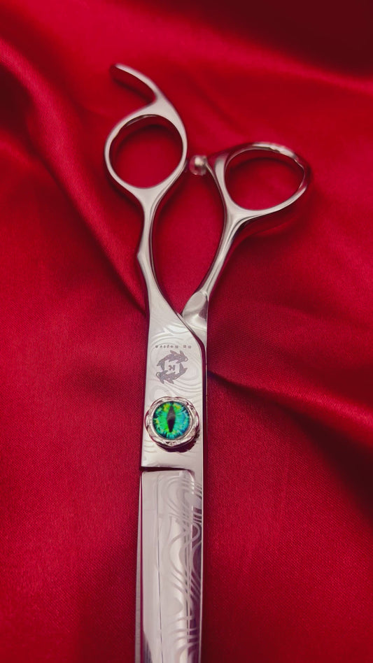 The Dragon 8" Straight